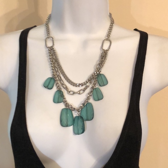 Bundle lot 2 statement style necklaces chains and beads - Picture 4 of 6